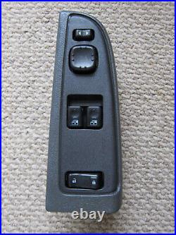03-06 Silverado Sierra 2 Door Master Power Window Switch With Bezel 15112969